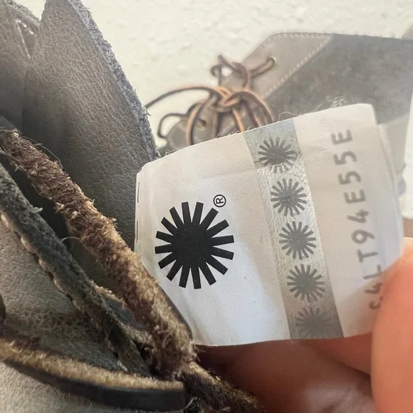 UGG NEUMEL UNLINED LEATHER CHARCOAL MENS US 11 - Picture 3 of 10